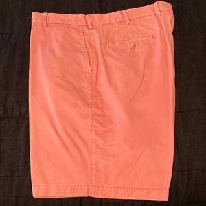 Men’s dress golf shorts - used size 38. Peter Millar brand - Metedeconk Golf
